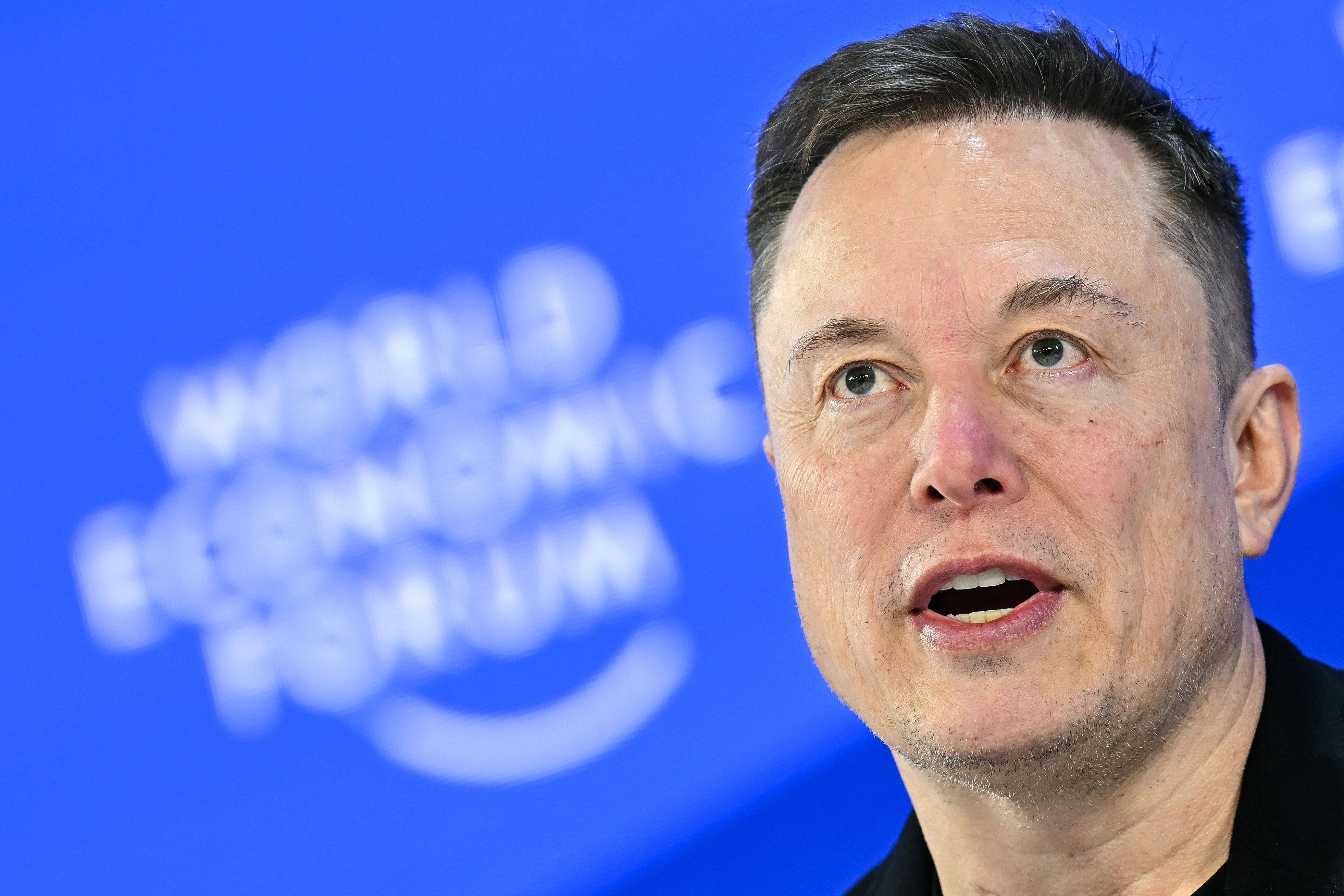 Elon Musk Criticizes French Language Policies, Yves-François Blanchet Responds