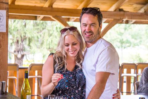 Sébastien Ricard et Marilyn Bastienincarnent deux amoureux à la sensibilité à fleur de peau dans le drame Live Story, chronique d’un couple.