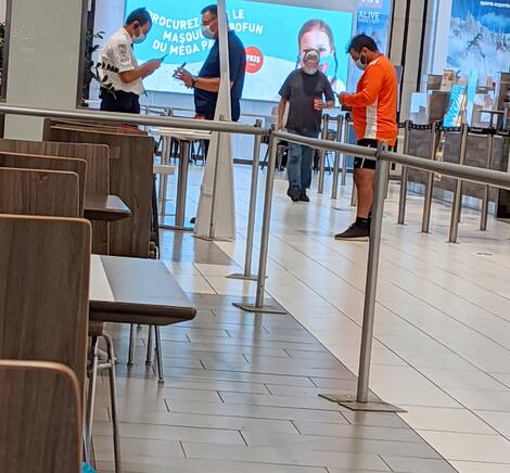 Les Galeries de la Capitale ont installé des périmètres au Les Galeries de la Capitale ont installé des périmètres au