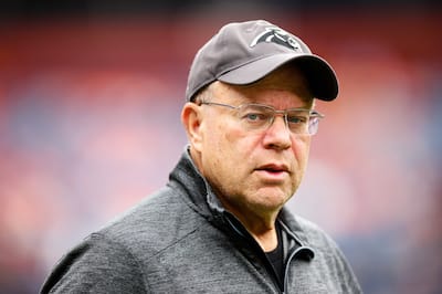 David Tepper, proprietário dos Panthers de la Caroline, da Liga Nacional de Futebol e do clube da Liga Maior de Futebol de Charlotte, manteve uma correspondência com Epstein de 2012 a 2015.