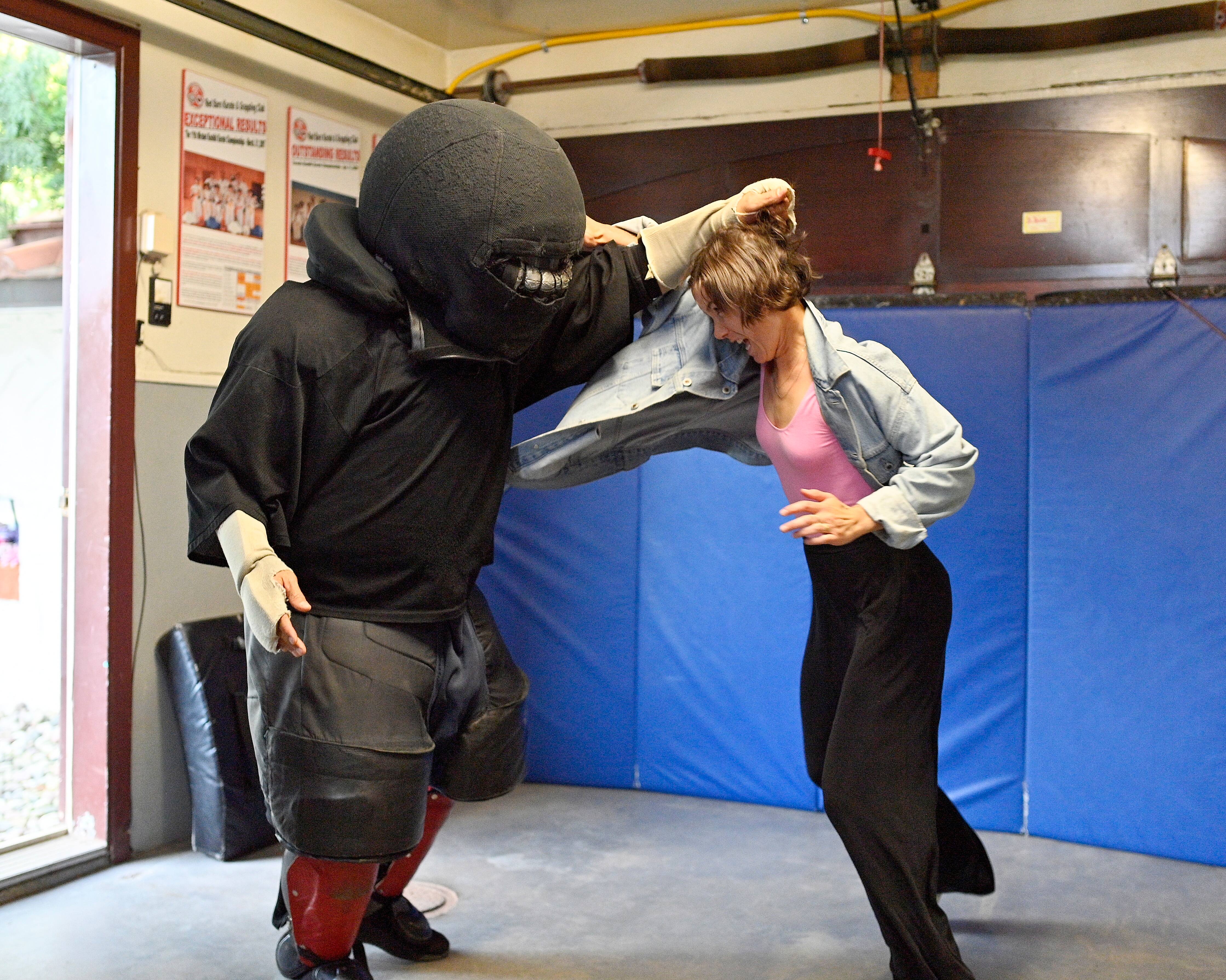Autod&eacute;fense: un cours pour survivre &agrave; son agresseur
