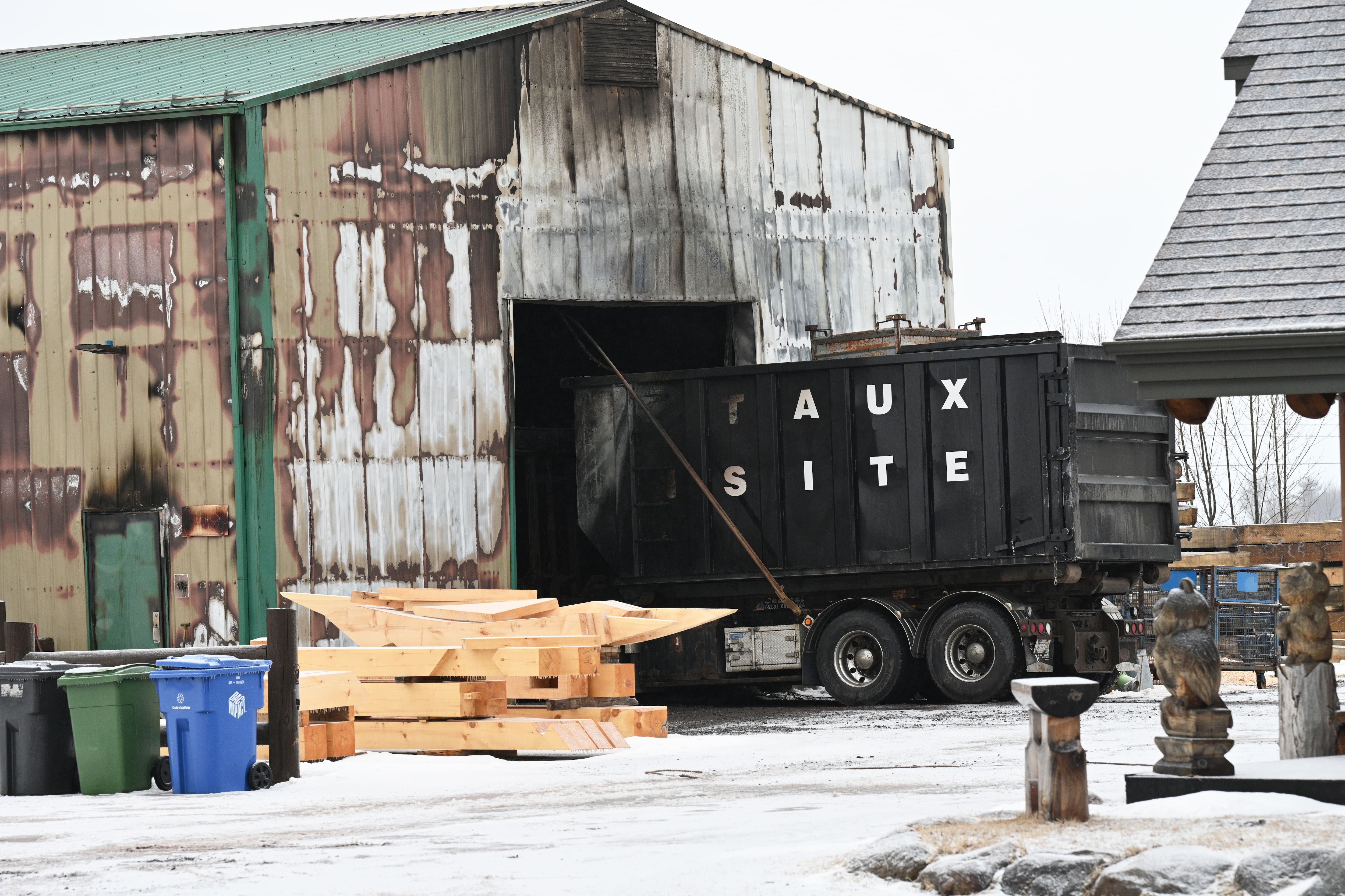 Notre-Dame-du-Sacré-Coeur-d'Issoudun: incendie suspect sur le bord de l'A20