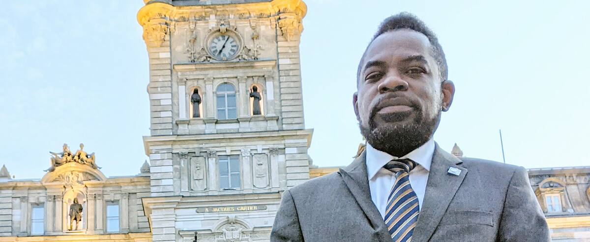 Une fusillade près d’un député le fait réfléchir