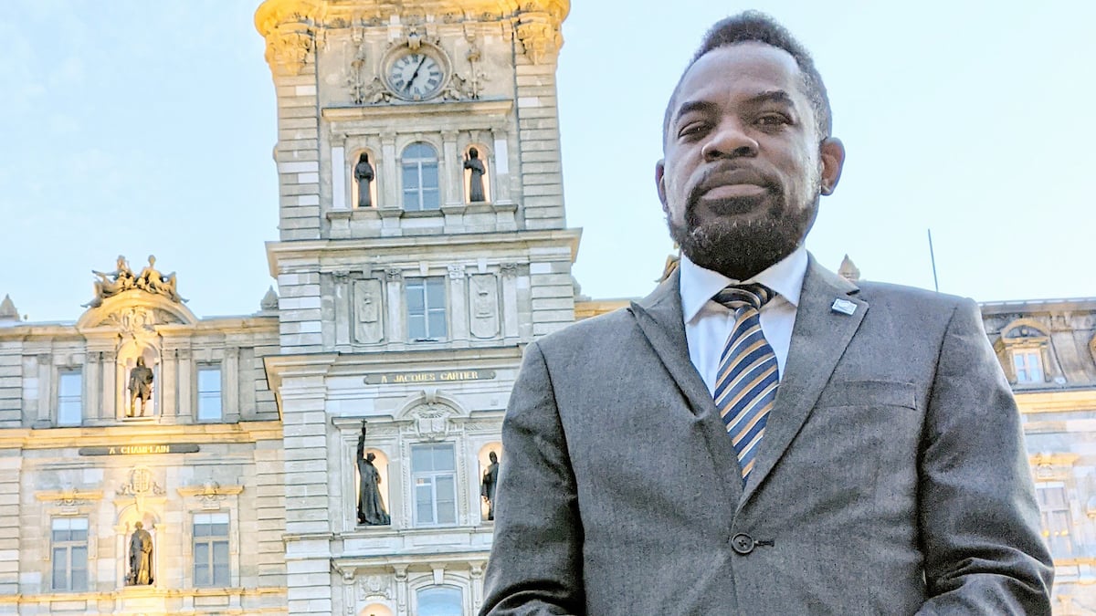 Une fusillade près d’un député le fait réfléchir