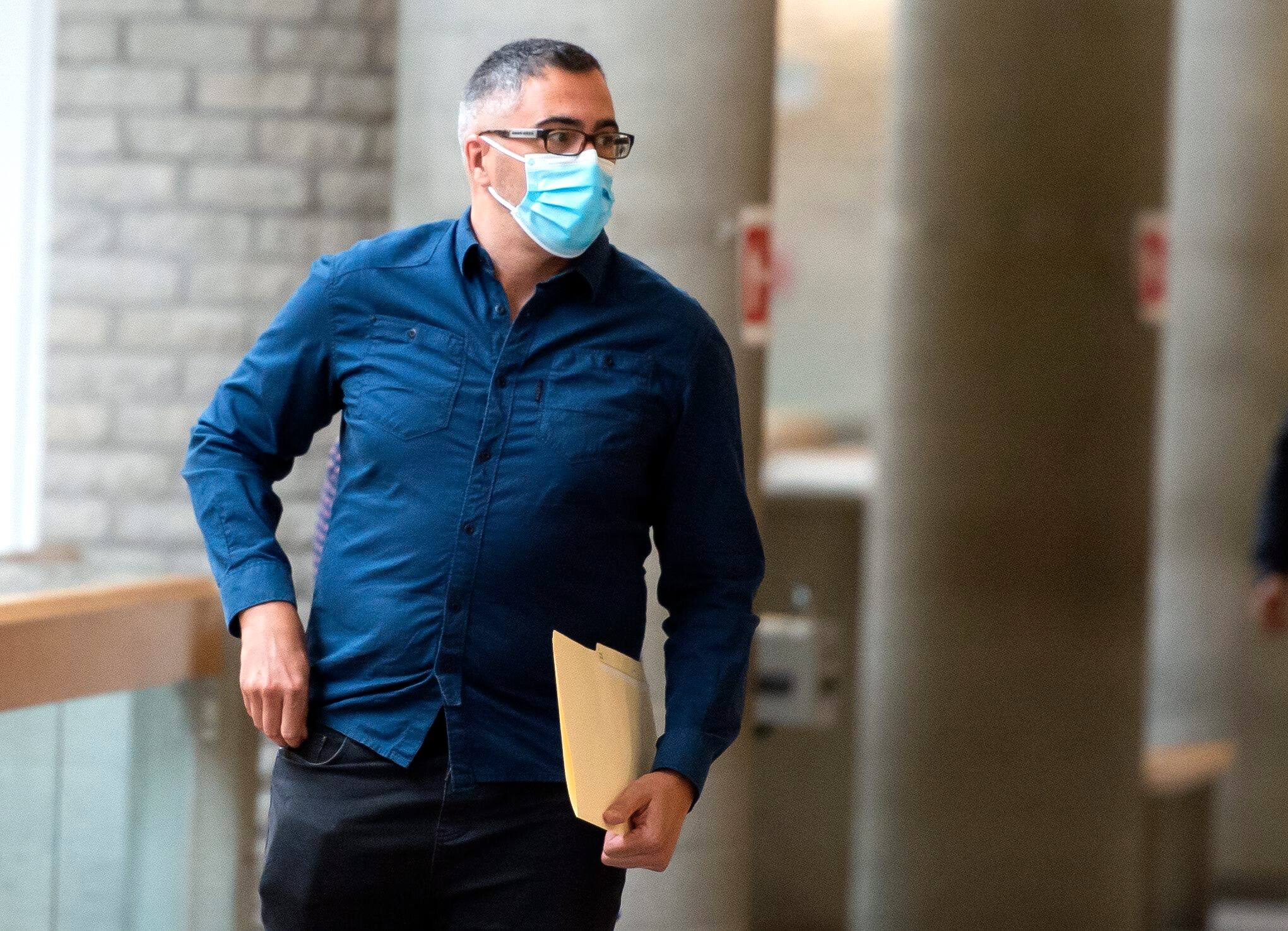 La prison &agrave; domicile pour un ex-prof abuseur