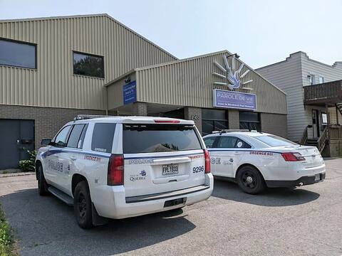 Le 20 août dernier, jour de la disparition du pasteur, des policiers du SPVQ s’étaient rendus au centre évangélique de la rue Pierre-Bertrand où des « vérifications liées à l’enquête » ont été menées.