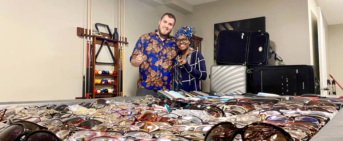 Amoureux du Bénin, ce Québécois y donnera des centaines de paires de lunettes usagées