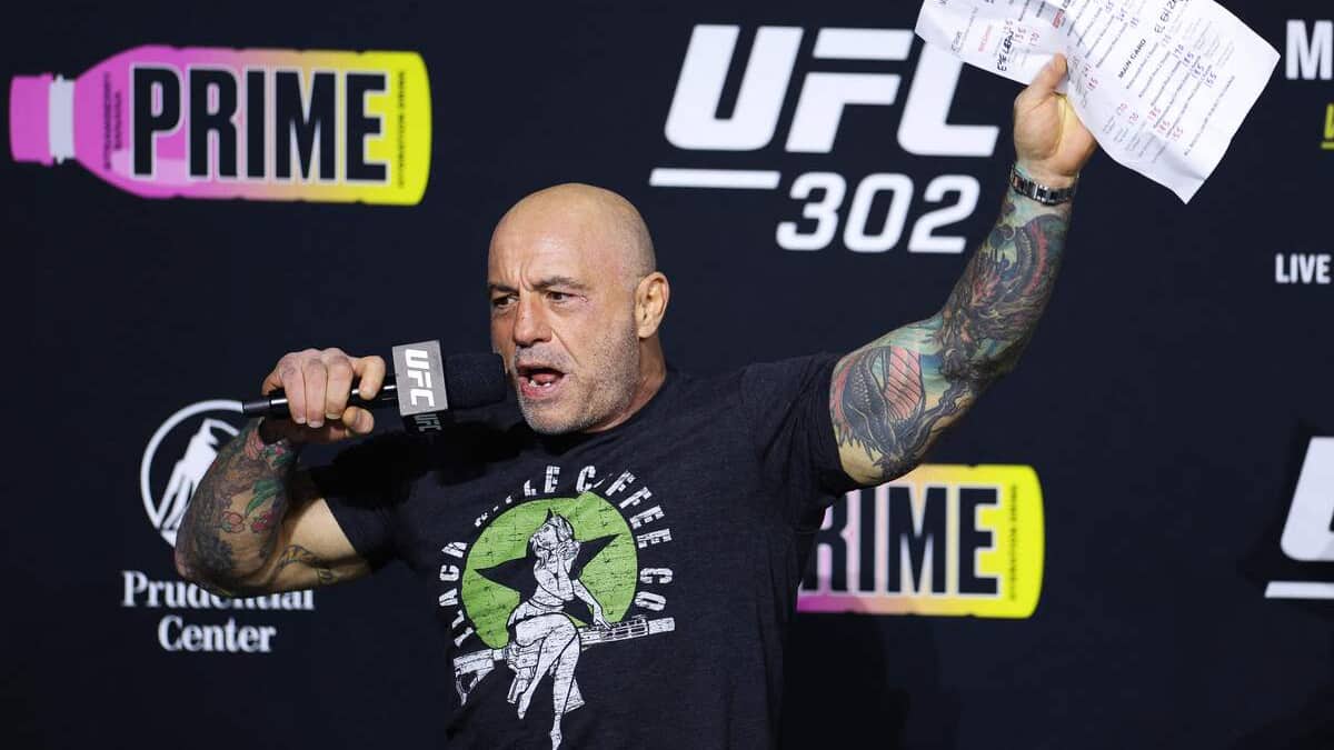Des Rogan Sans surprise, la vedette des balados Joe Rogan soutient Donald Trump ...