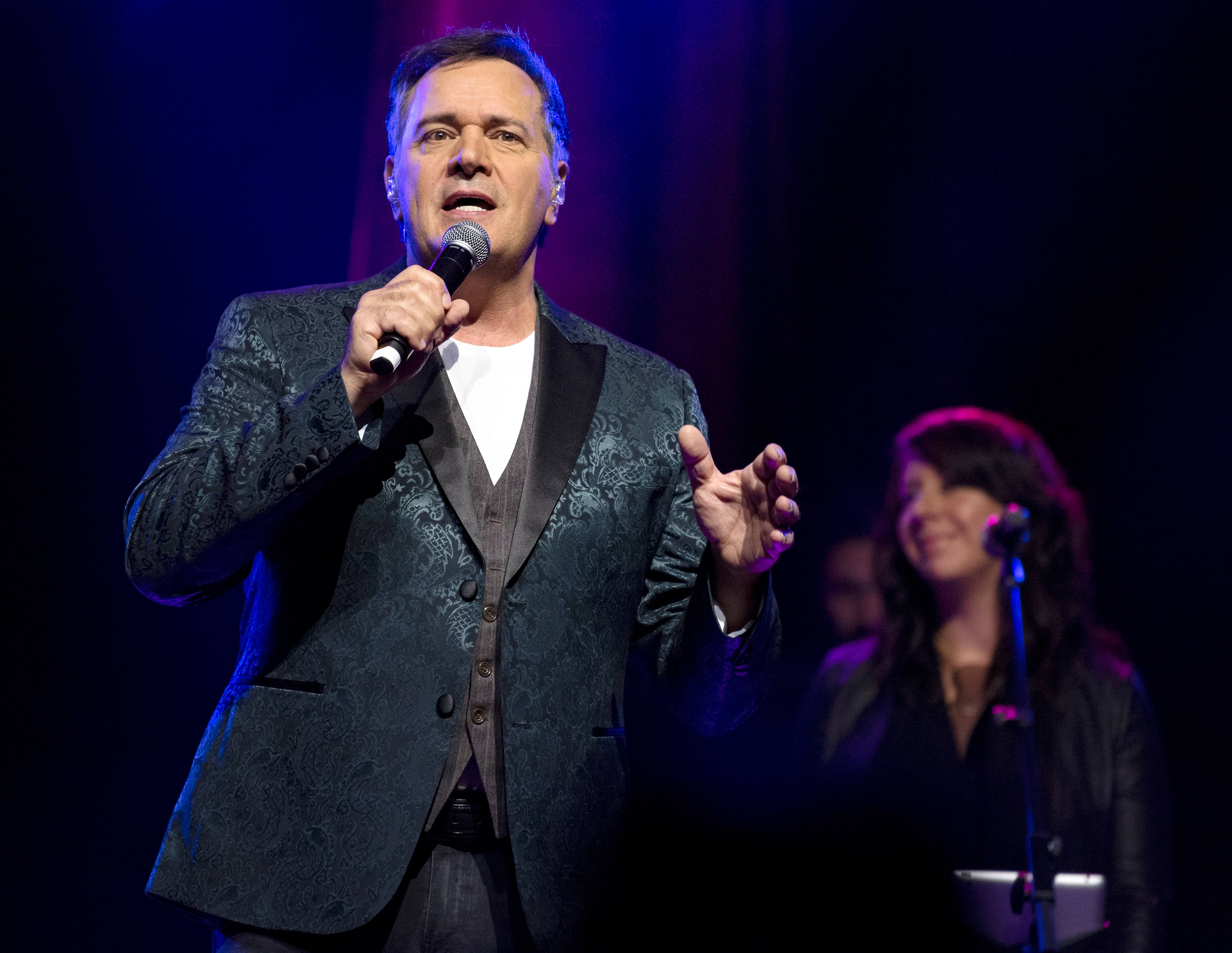 Mario Pelchat inaugure sa salle de spectacles culture QUB info