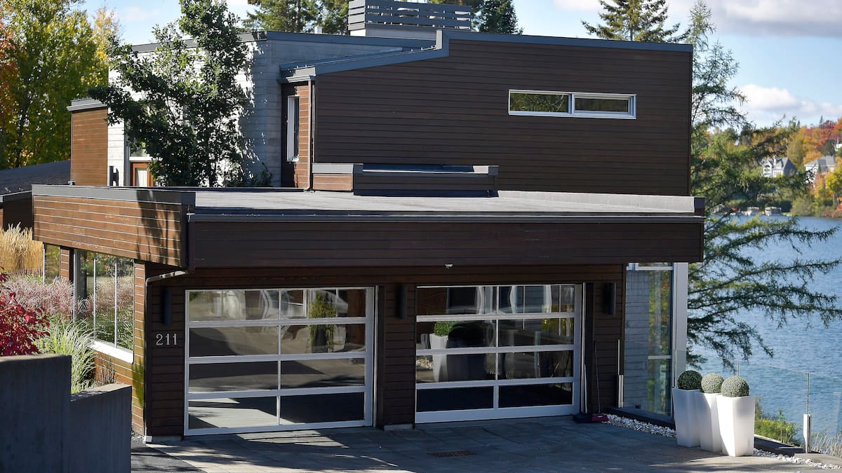 Lac-Beauport: un palace de 4,15 M$ pour la conjointe d’un criminel