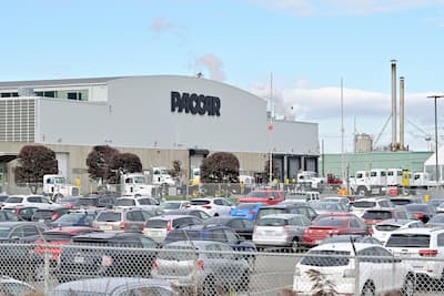 La planta Paccar de Sainte-Thérèse es la única en Canadá que produce camiones.