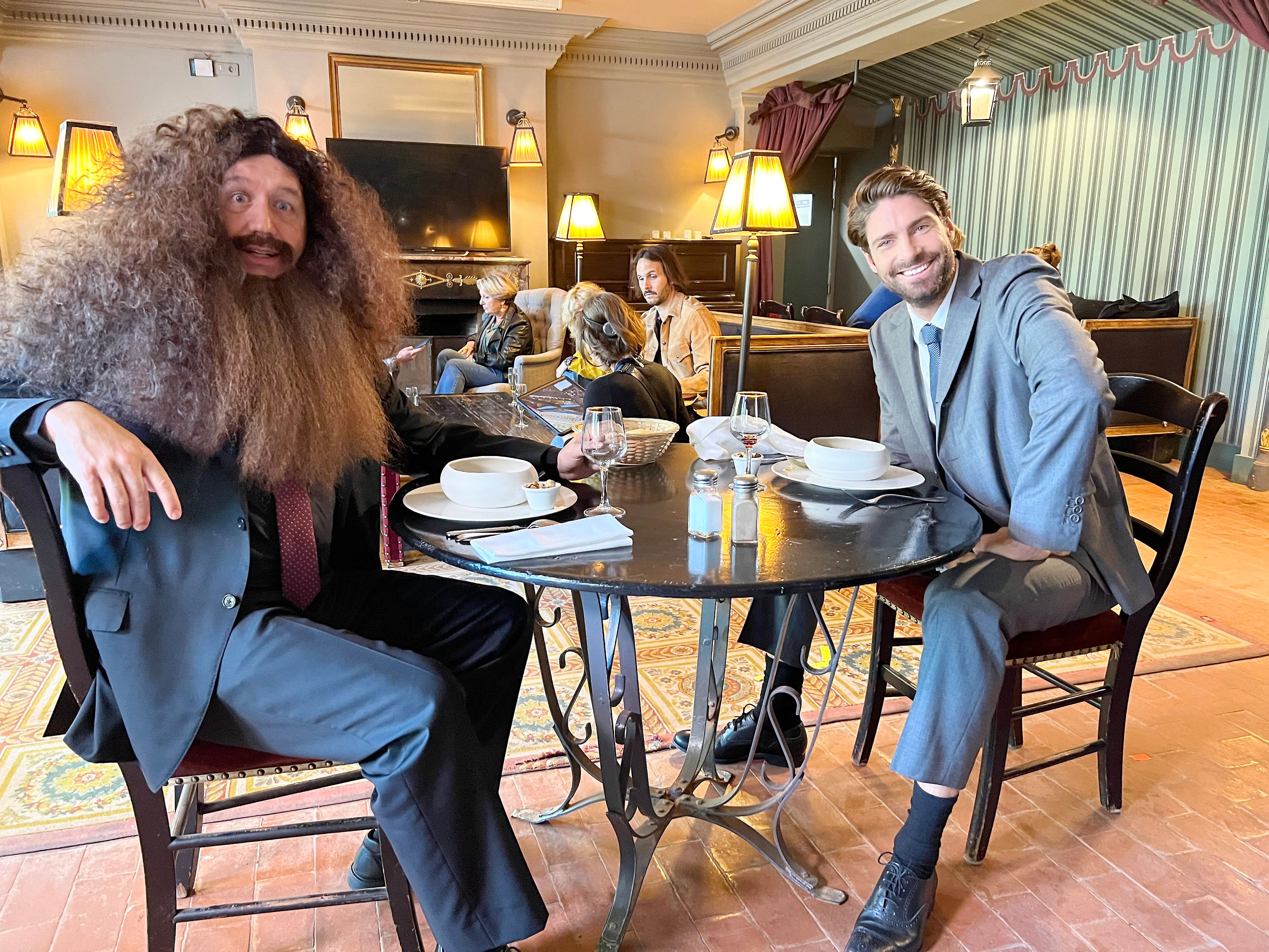 LOL :) tourne &agrave; Paris