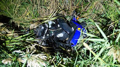 FD-COLLISION-MONTEREGIE La carcasse du cyclomoteur de Jérémy Desrosiers après l’accident sur la route 116.