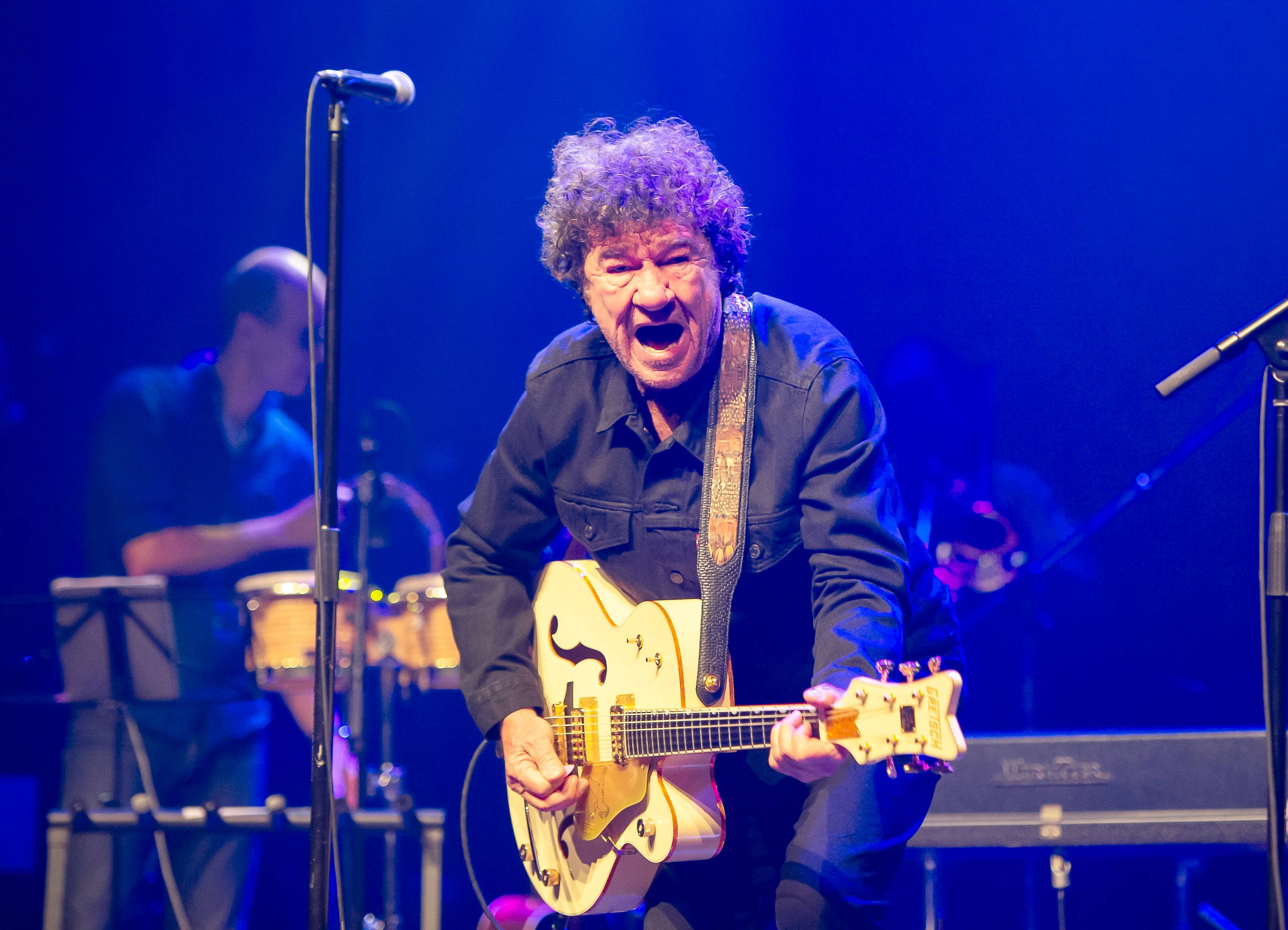 Hommage &agrave; un vieux complice