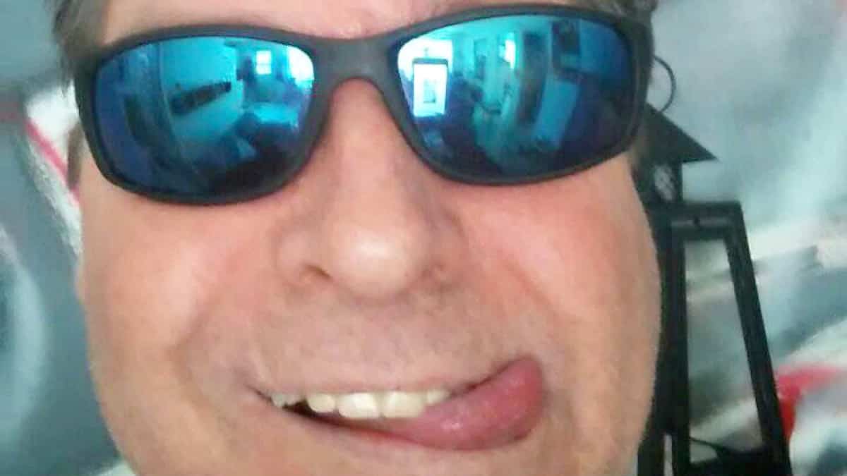 Une jeune femme handicapée poignarde à mort son agresseur