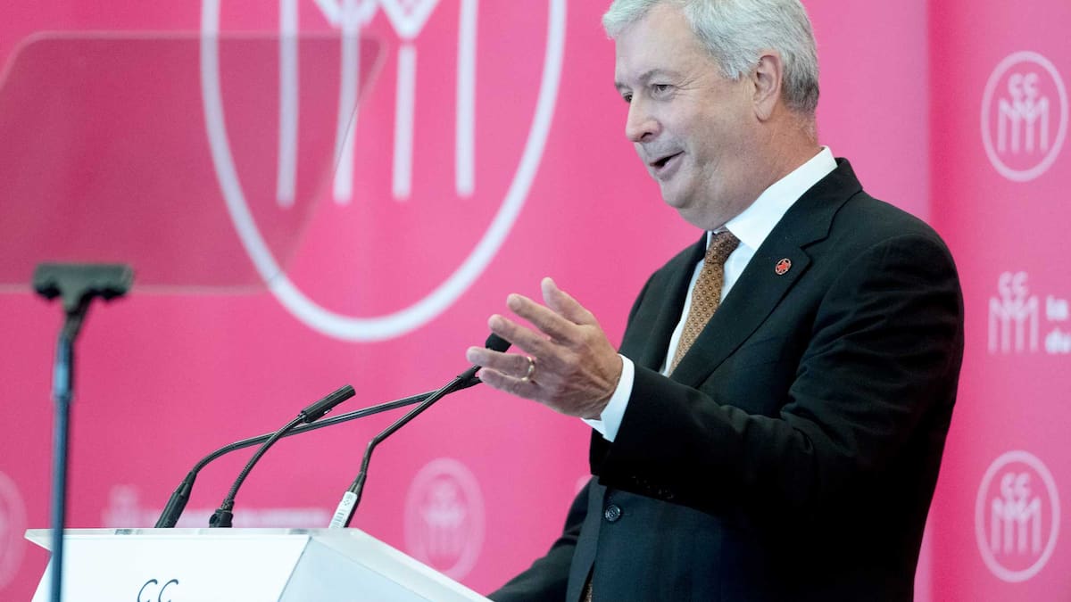 PDG d’Air Canada: le Collège de Sainte-Anne-de-la-Pocatière lui offre un cours de français