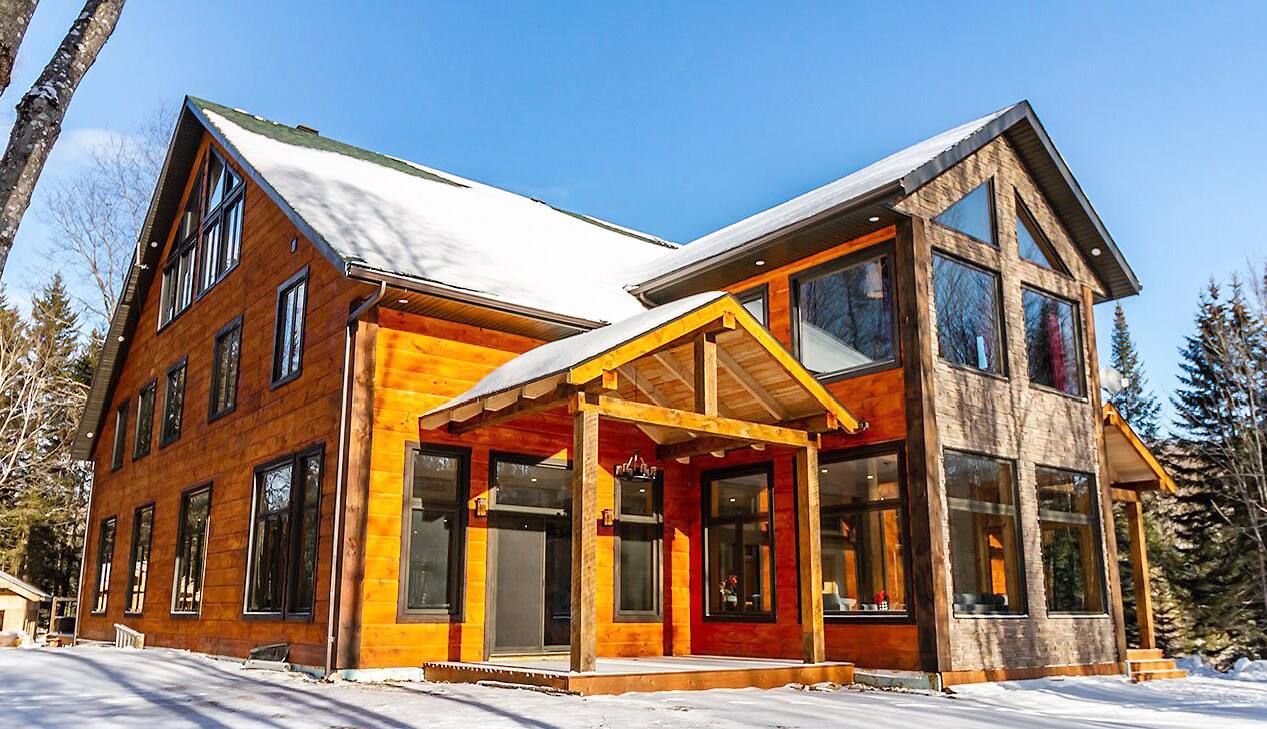 Les Qu&eacute;b&eacute;cois se ruent vers les chalets pour les F&ecirc;tes