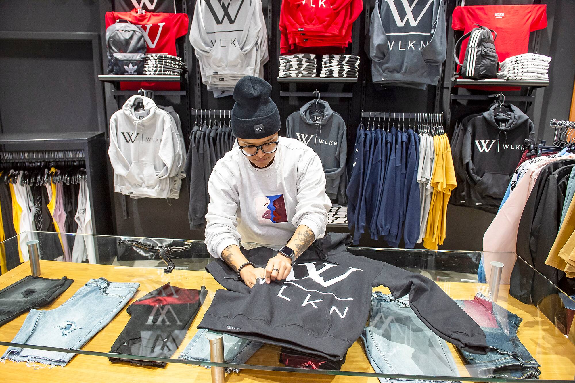 Vendredi fou, Cyberlundi et F&ecirc;tes: des rabais un peu moins fous