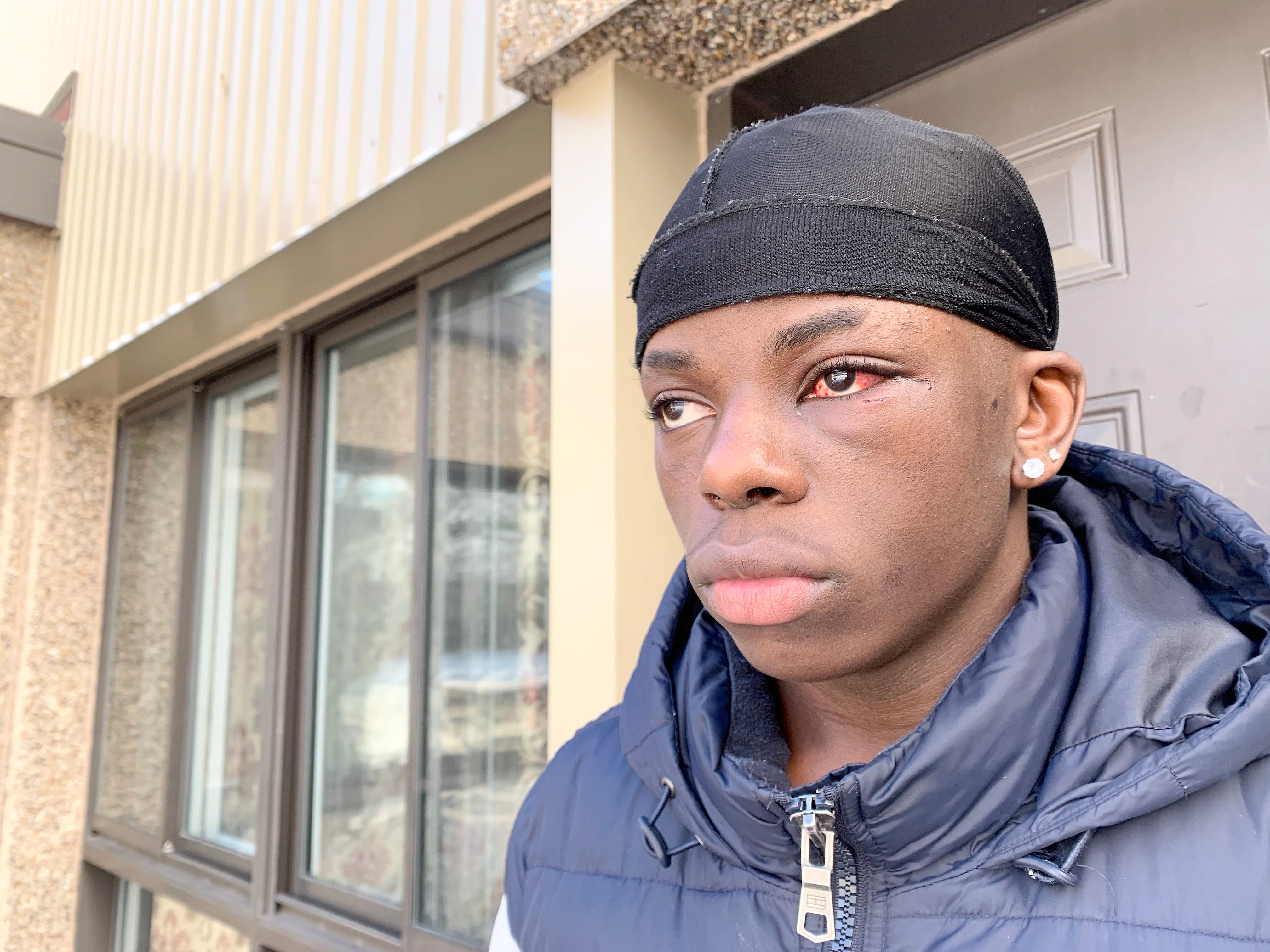 Stupeur et indignation apr&egrave;s l&rsquo;arrestation muscl&eacute;e