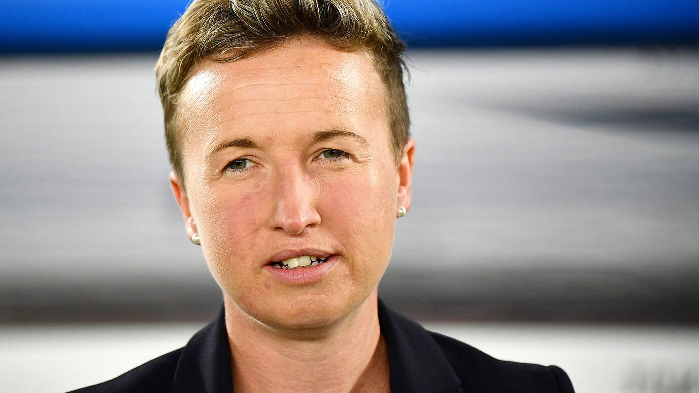 Conflit chez Canada Soccer l’entraîneuse Bev Priestman est fière de