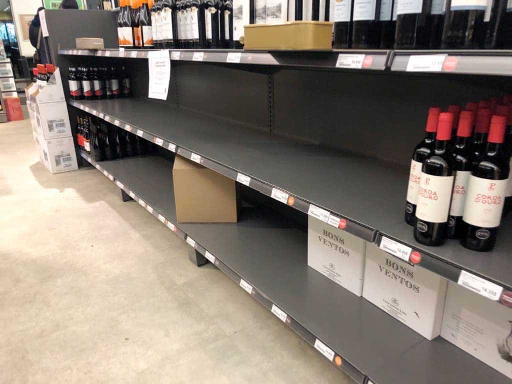 Tablettes vides et retard dans les livraisons &agrave; la SAQ