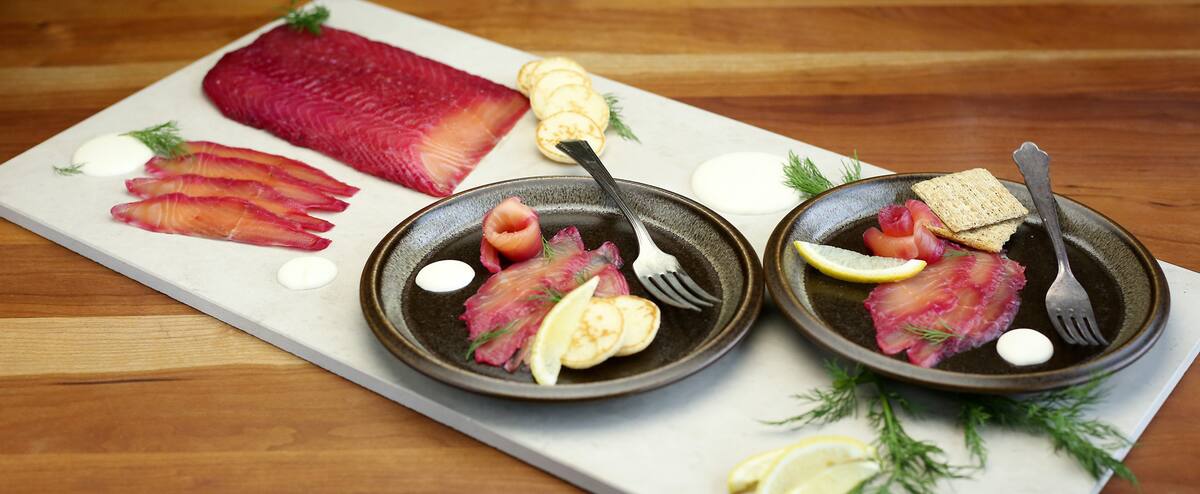 Gravlax de saumon à la betterave