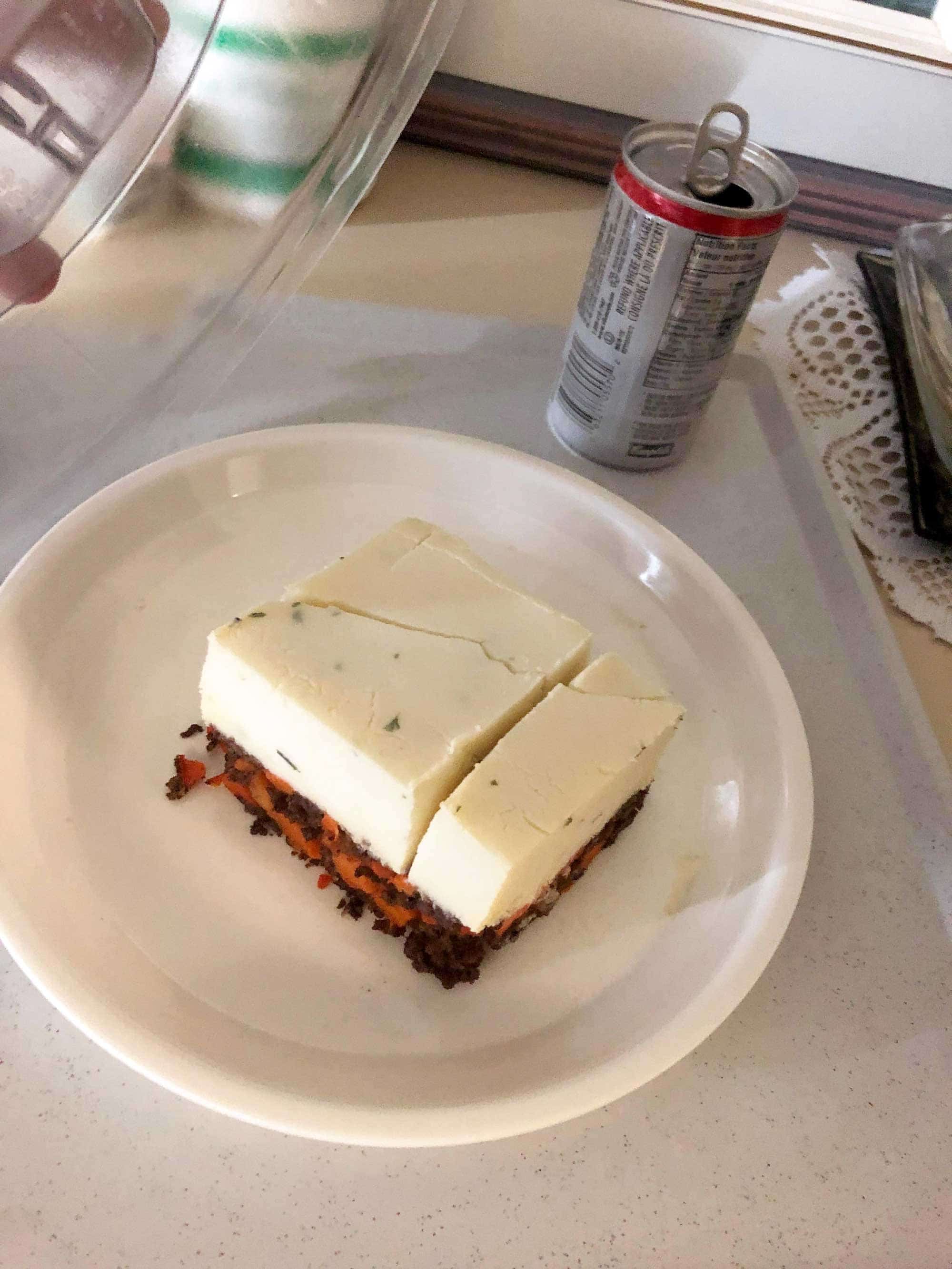 Cuisine en CHSLD: voici un p&acirc;t&eacute; chinois qu&rsquo;on sert &agrave; nos a&icirc;n&eacute;s