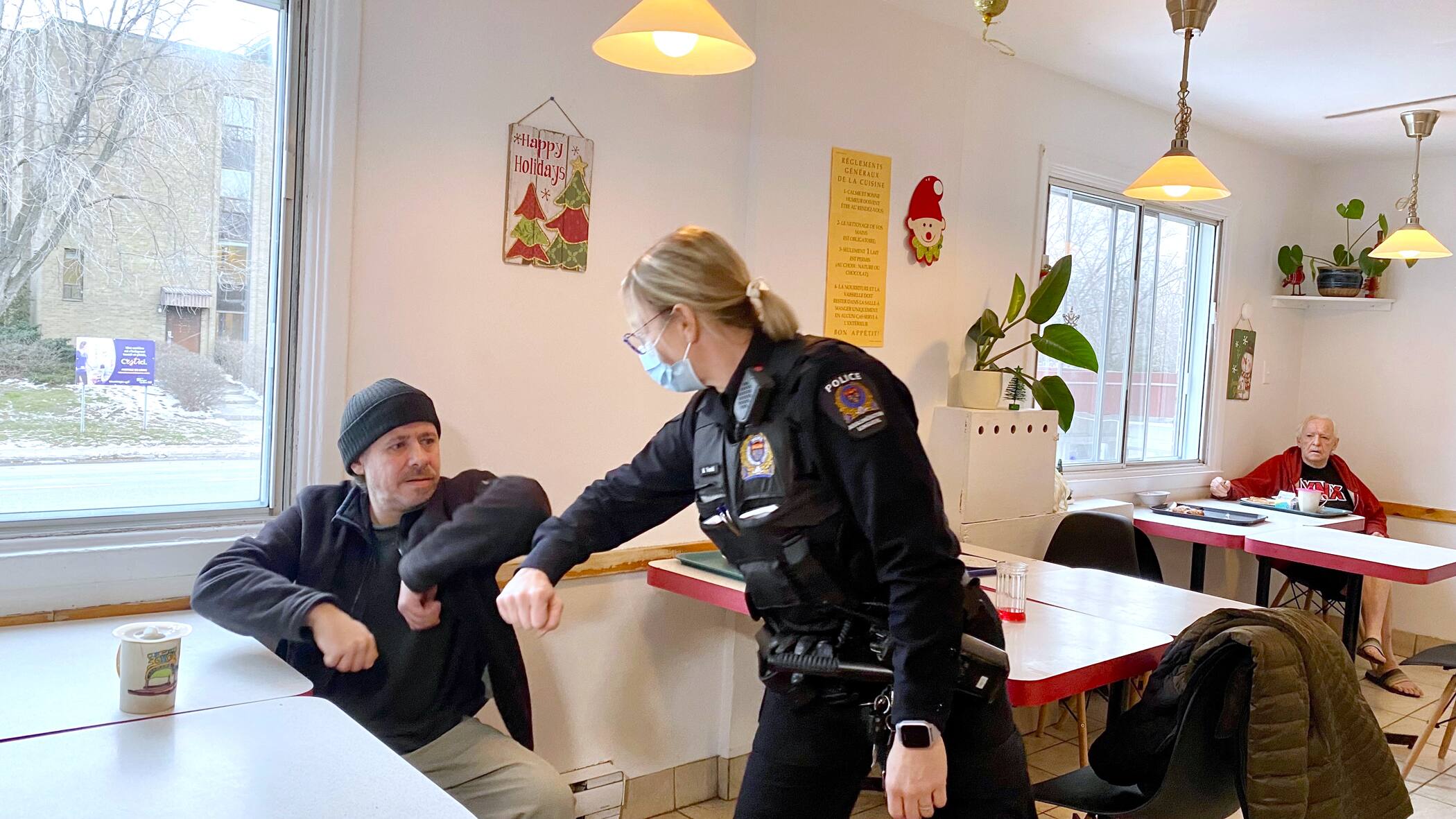 Des agents plus pr&egrave;s des gens