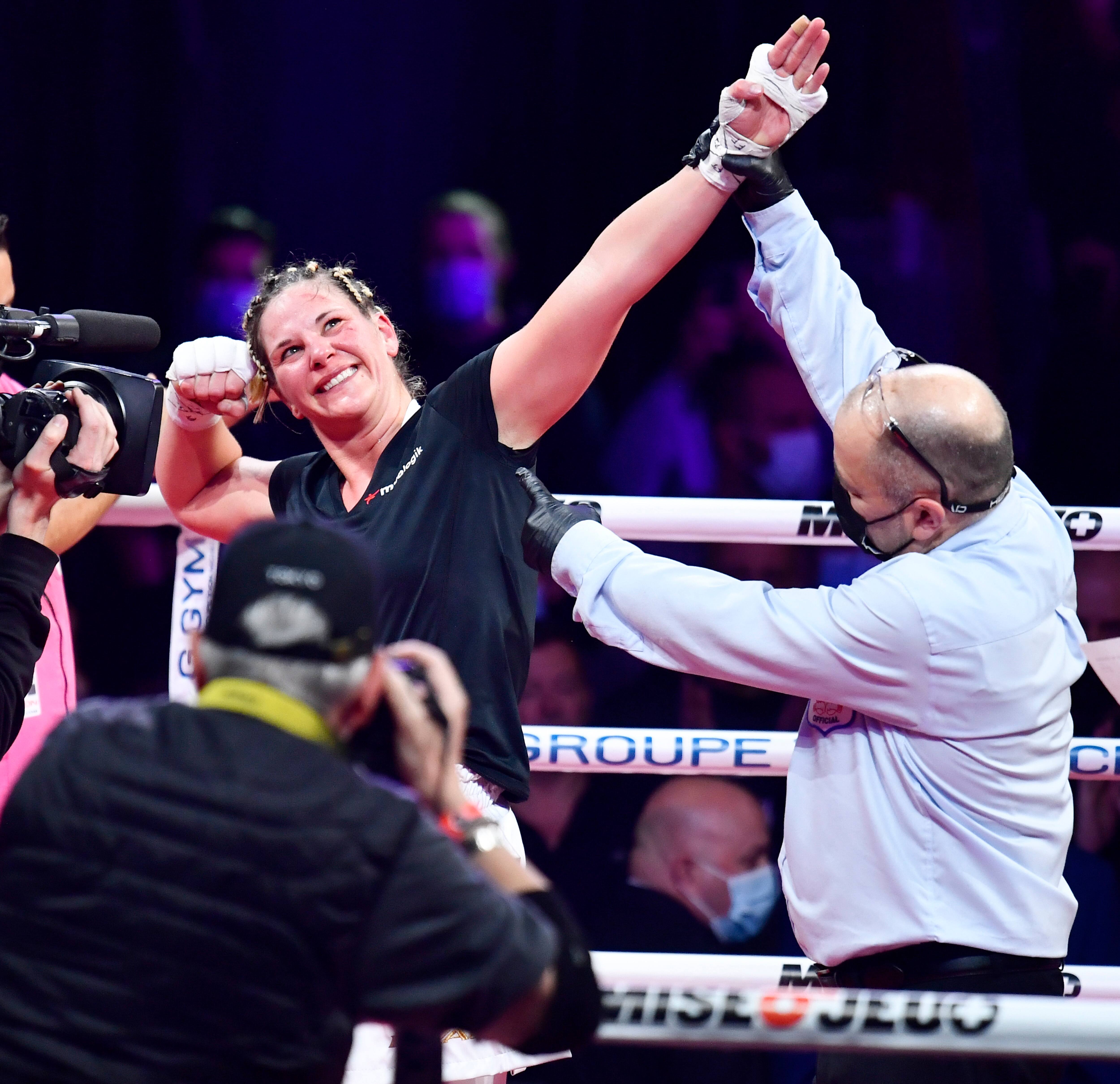 Marie-&Egrave;ve Dicaire championne &agrave; nouveau