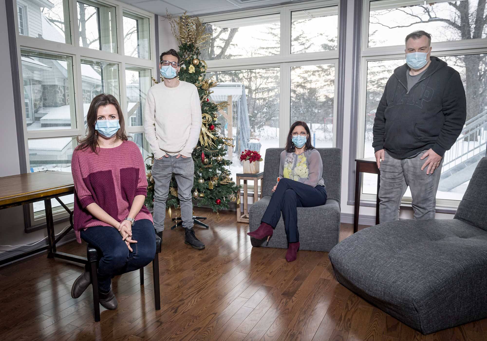 Un centre de crise doit fermer &agrave; No&euml;l