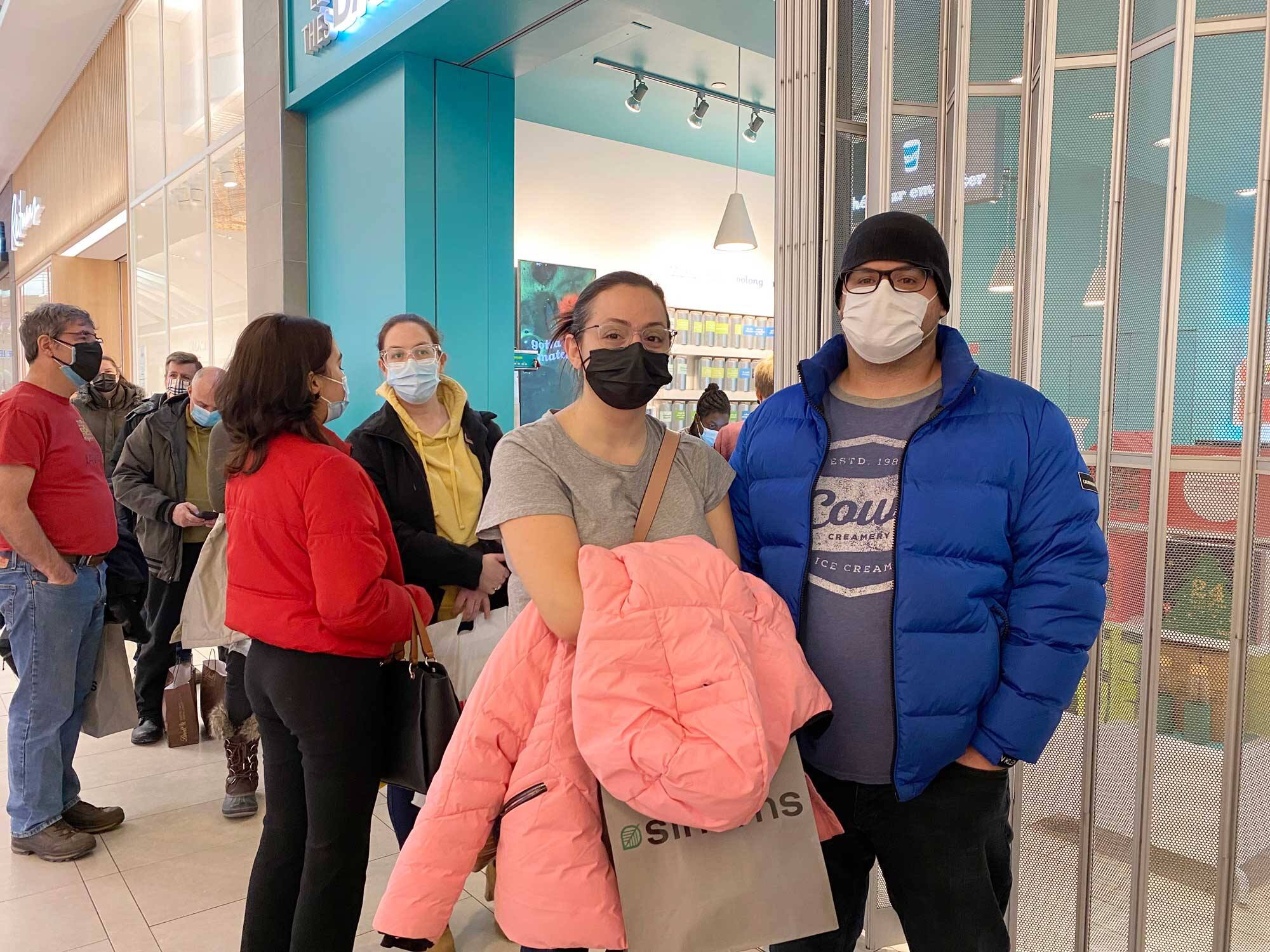 Retour des files d&rsquo;attente pour les emplettes de No&euml;l