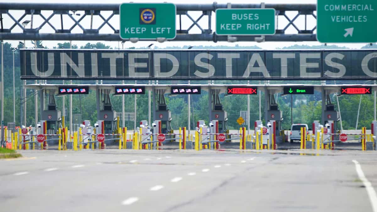 Trump imposera des tarifs de 25% sur les camions importés aux États-Unis