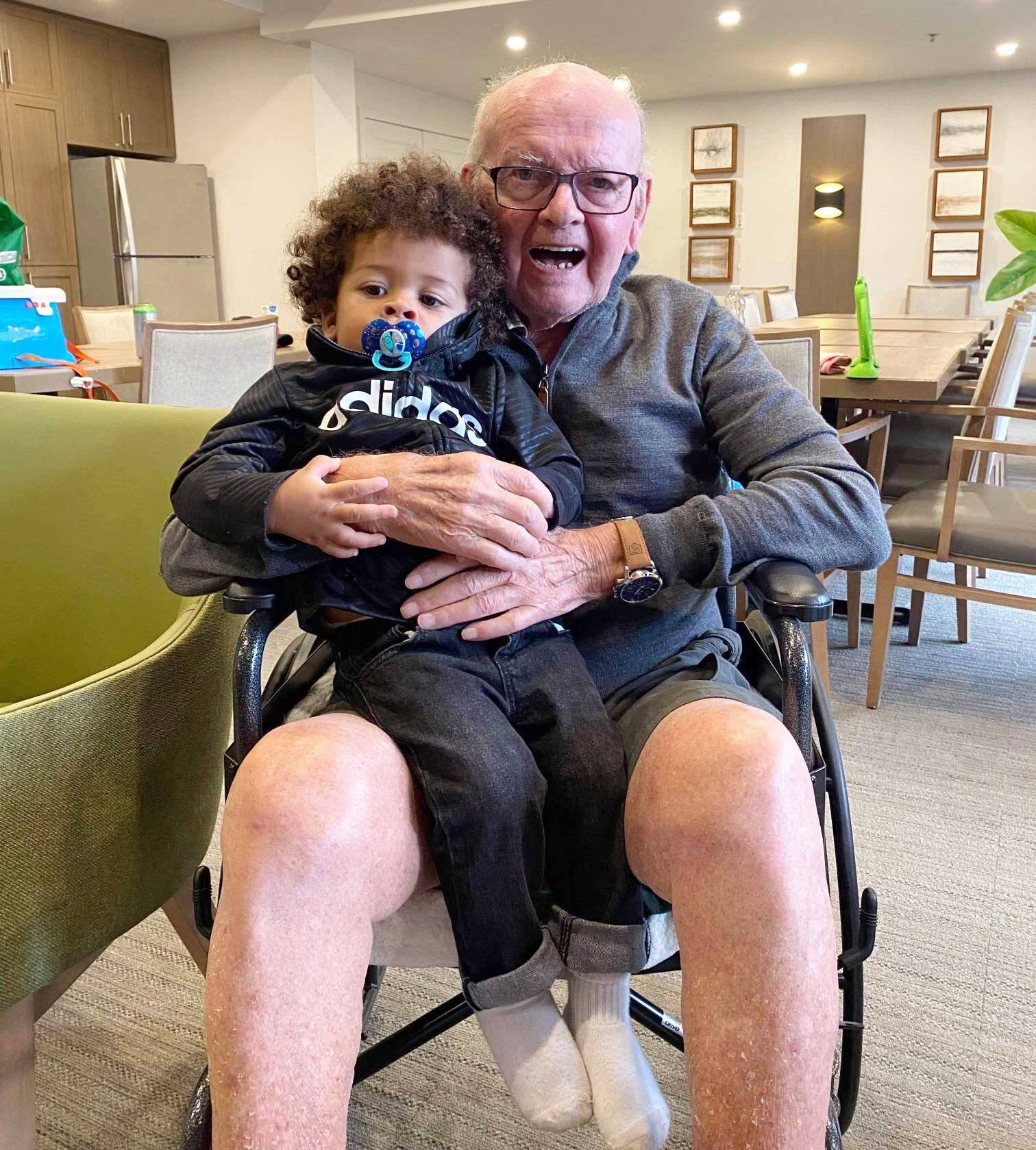 A&icirc;n&eacute; mort gel&eacute; devant sa r&eacute;sidence: sa famille voulait lui acheter un bracelet anti-fugue