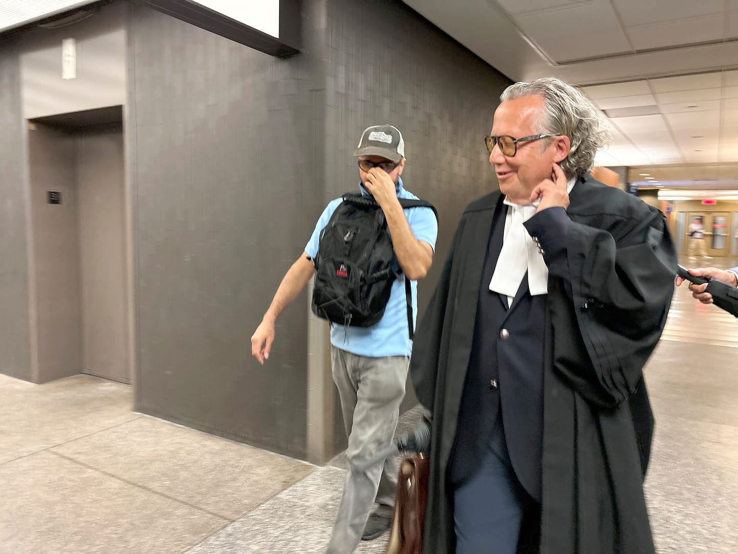 Pendant que Québec serre la vis: ce Montréalais aidait des «chauffeurs au rabais»