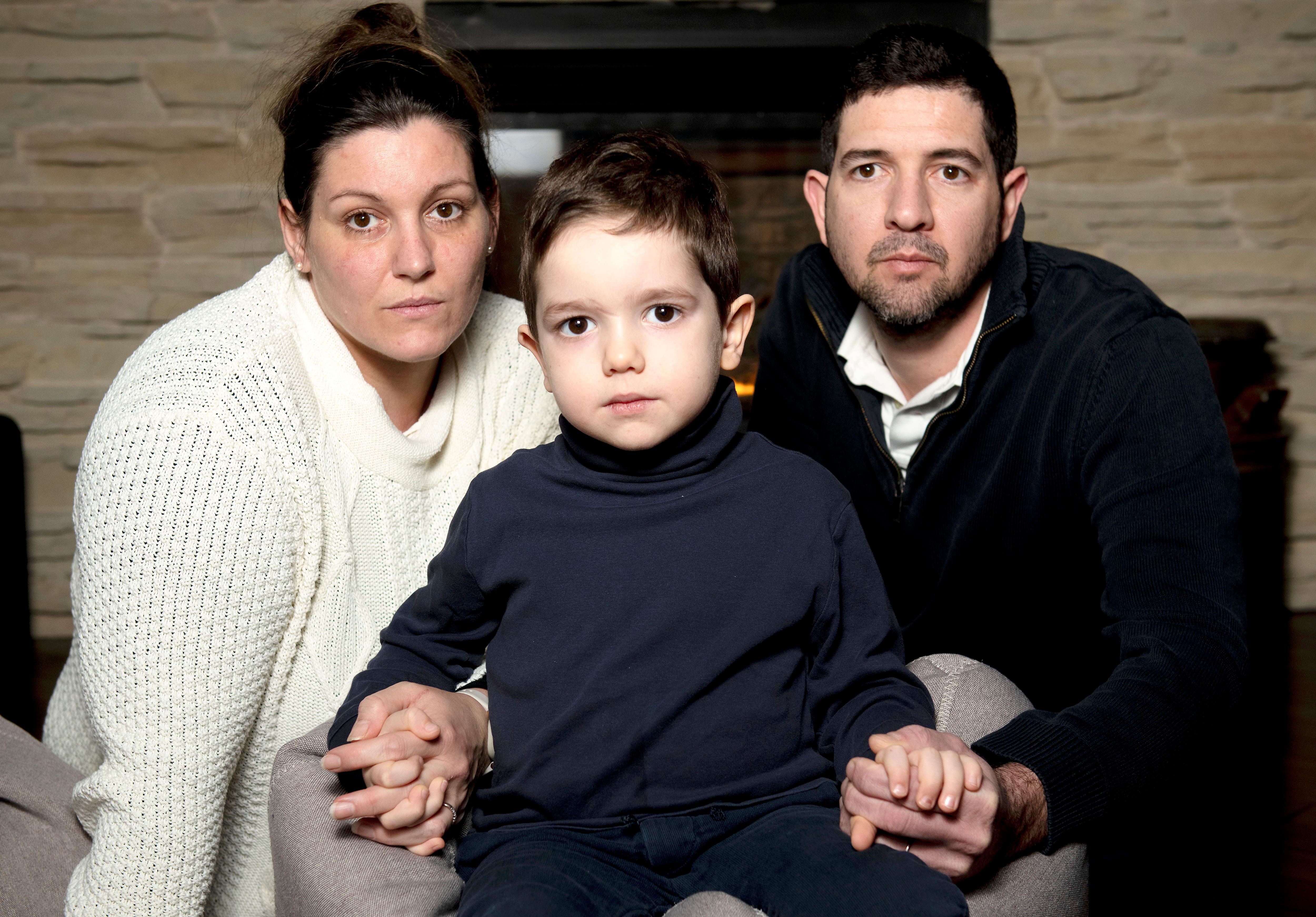 Un enfant de trois ans oubli&eacute; dehors par la garderie