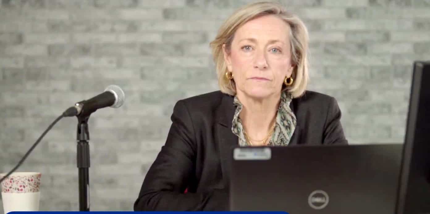 Contrats à son neveu par alliance: un rapport recommande de limoger la commissaire à la santé