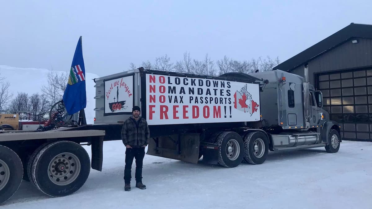 Convoi vers Ottawa: le ministre des Transports «sûr» d’un événement pacifique