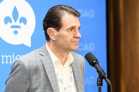 Minister of Transport, Franசois Bonnardell.