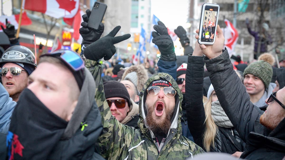 Manifestation à Ottawa: en direct avec leurs abonnés