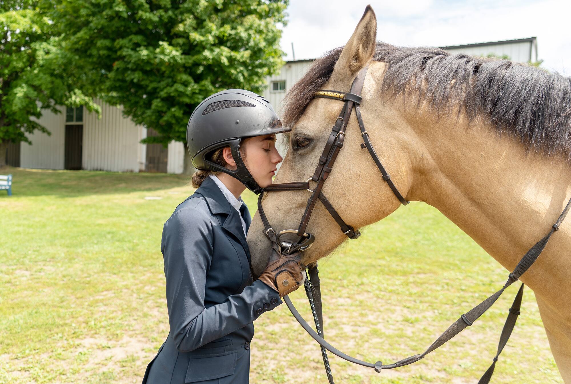 La série «Les cavaliers» débarque sur Illico