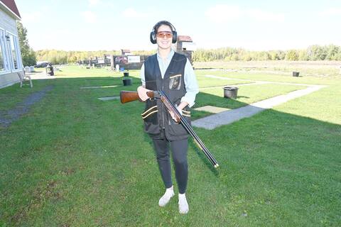 Il y a de plus en plus de nouveaux adeptes qui s’initient au tir et tentent de se perfectionner. Vanessa Surprenant tire plus de 1500 coups annuellement.