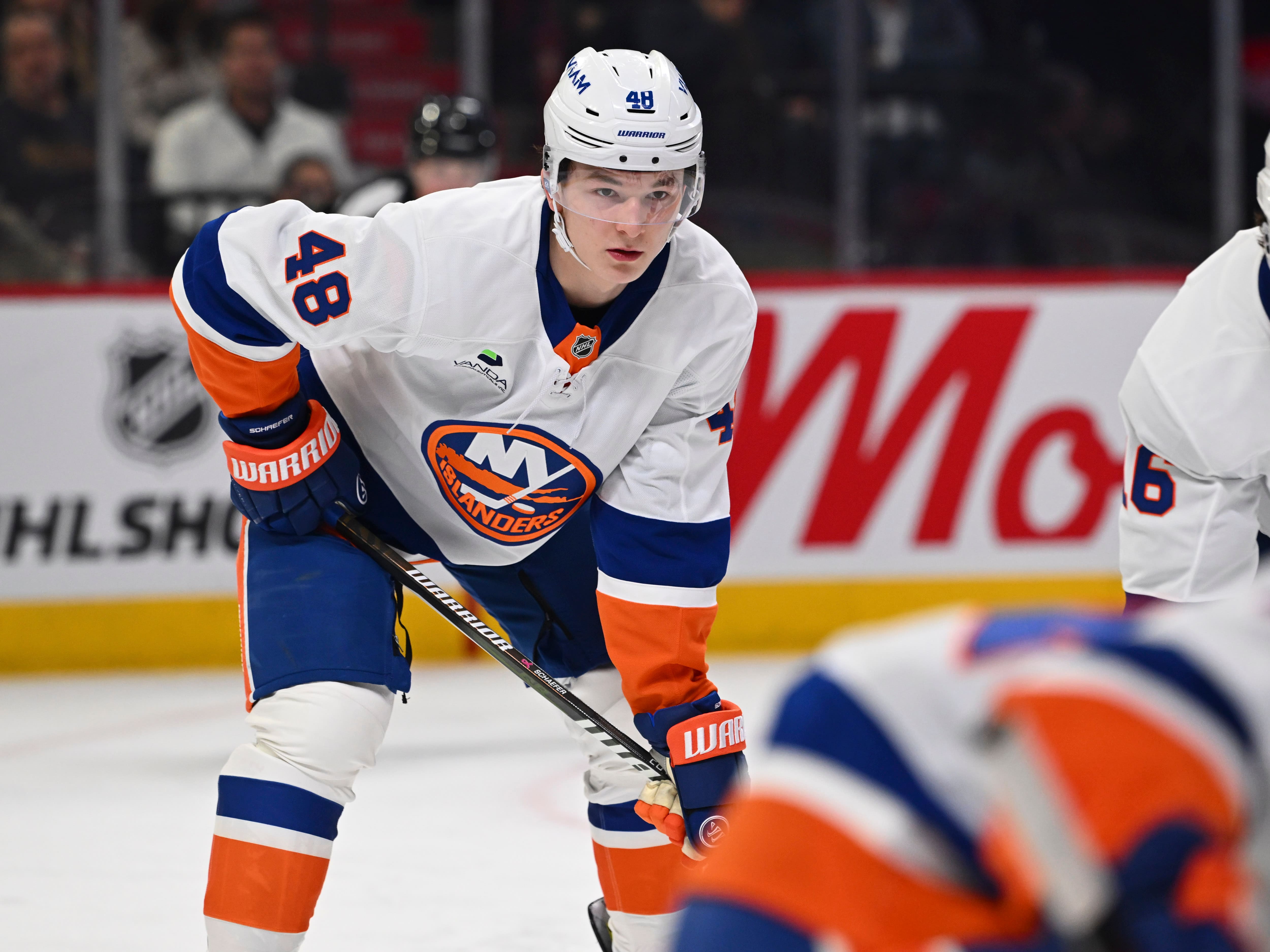 Matthew Schaefer no se perdió este jueves su primer partido en el Bell Center.