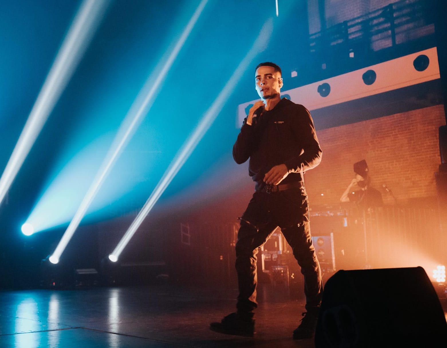 Le rappeur White-B condamn&eacute; &agrave; deux ans moins un jour de prison