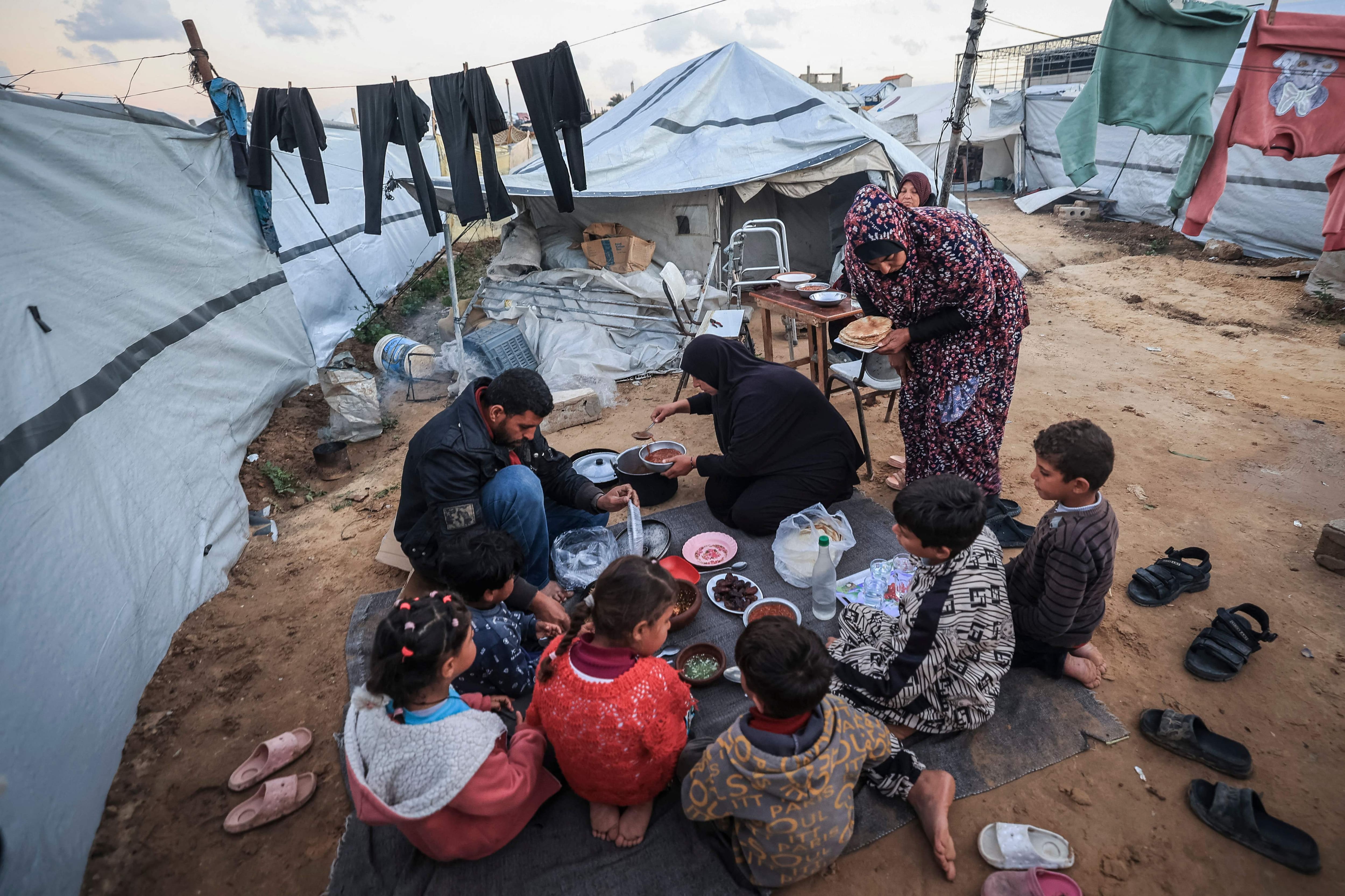 La Cour supr&ecirc;me isra&eacute;lienne accorde un sursis aux ONG humanitaires menac&eacute;es de devoir quitter Gaza