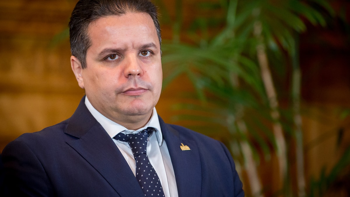 Montréal: l’opposition veut un moratoire sur la fermeture des postes de quartier