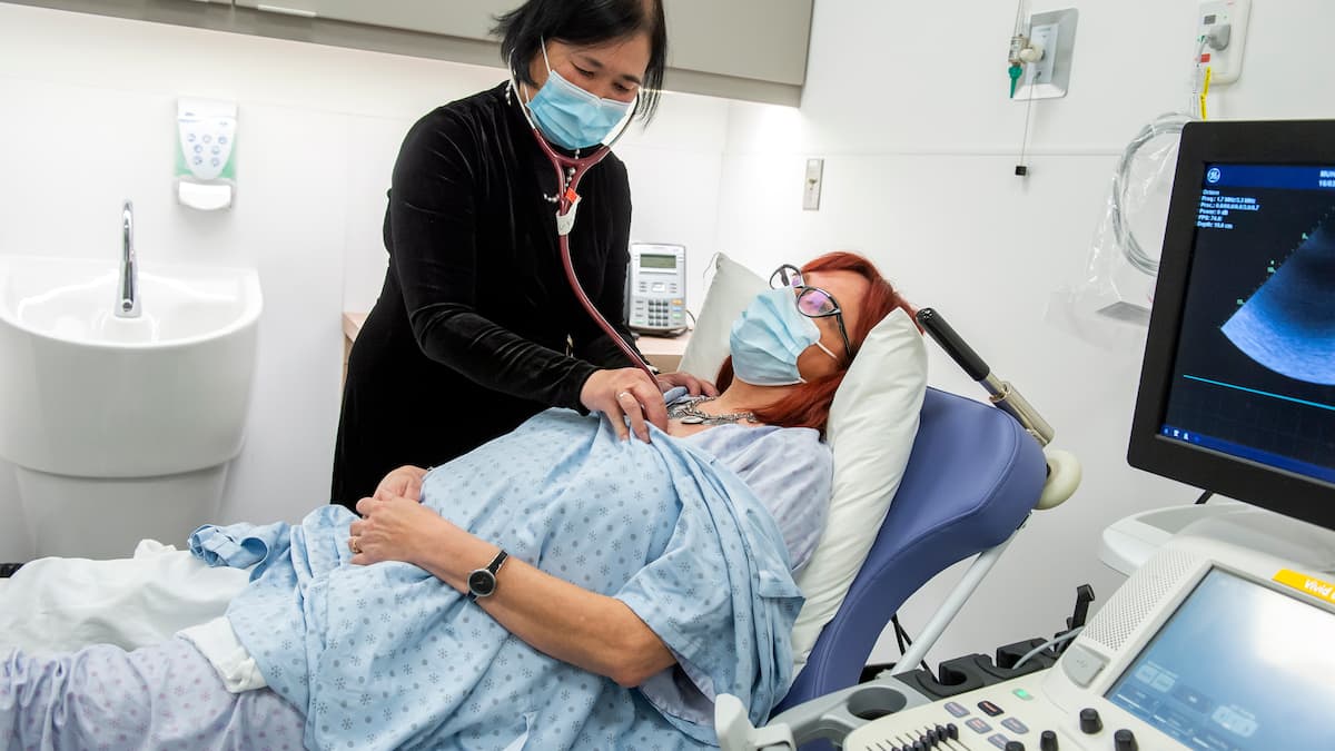 COVID-19: seul un patient hospitalisé sur quatre totalement rétabli après un an