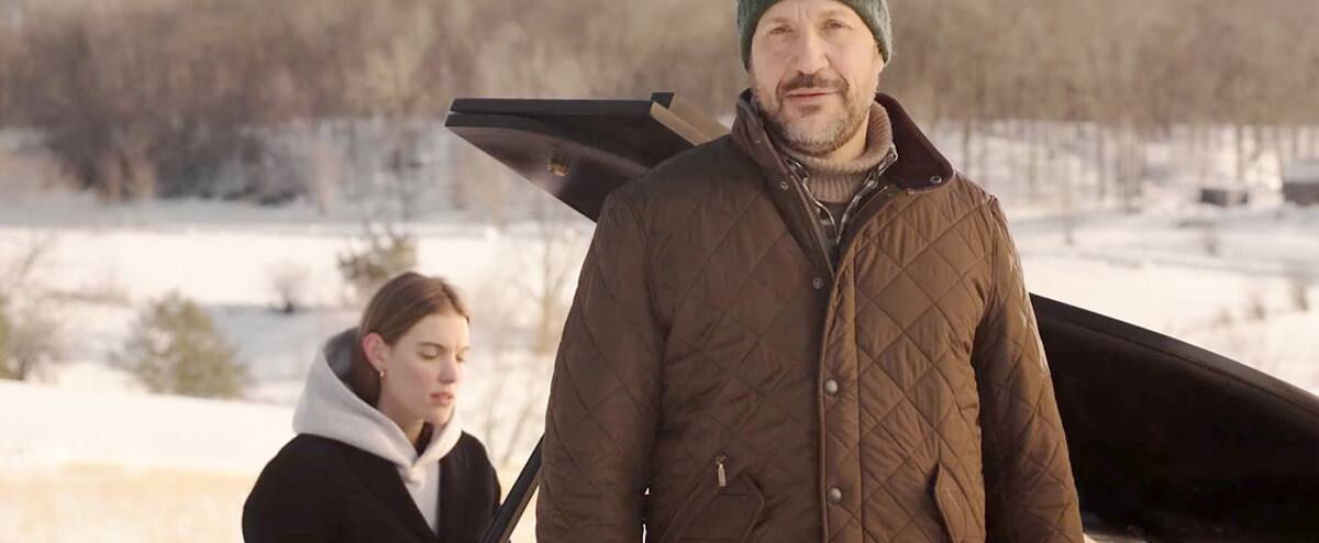 Charlotte Cardin et Martin Matte en duo dans une pub pour Maxi