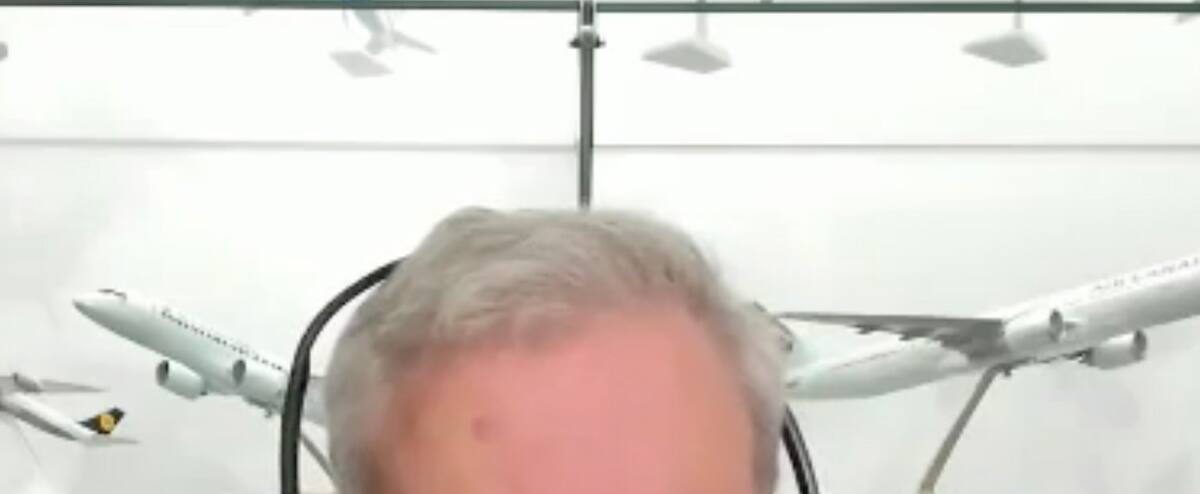 Dans un français approximatif, Michael Rousseau s’excuse