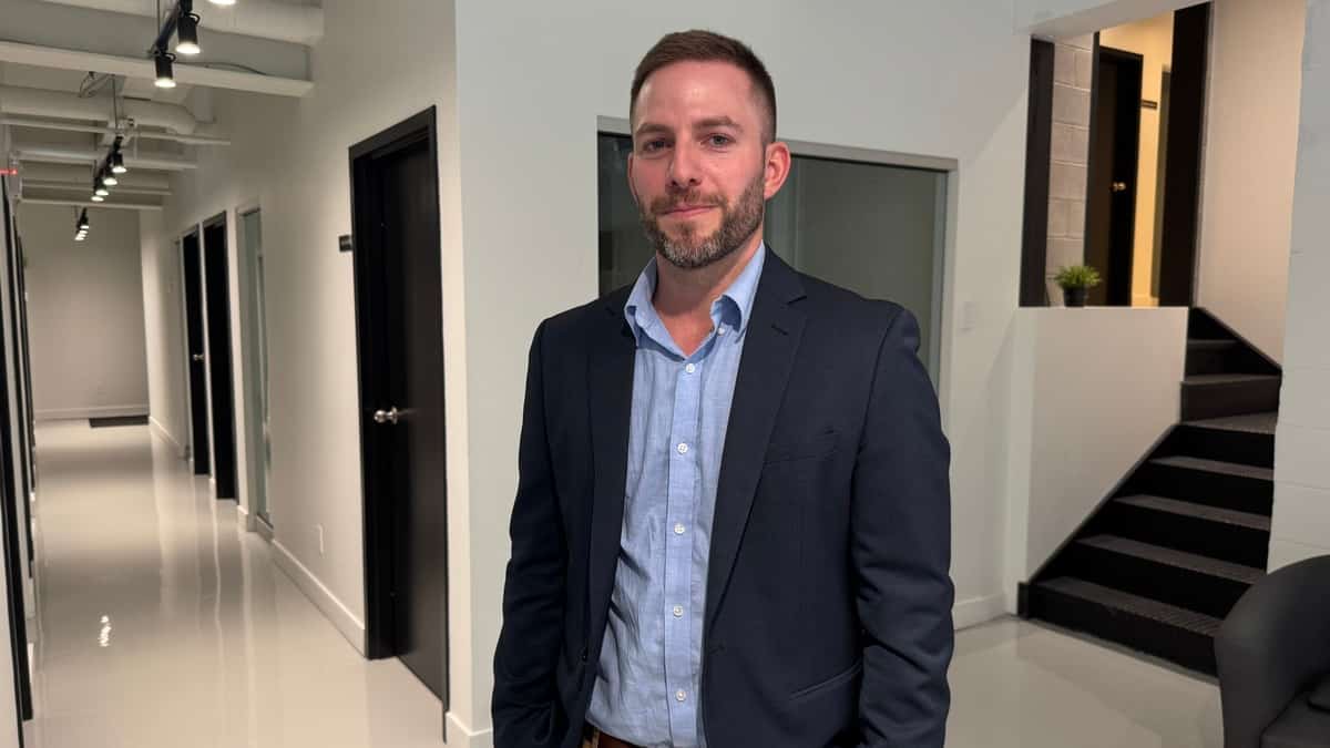 Il double son budget pour pouvoir acheter un plex à Montréal