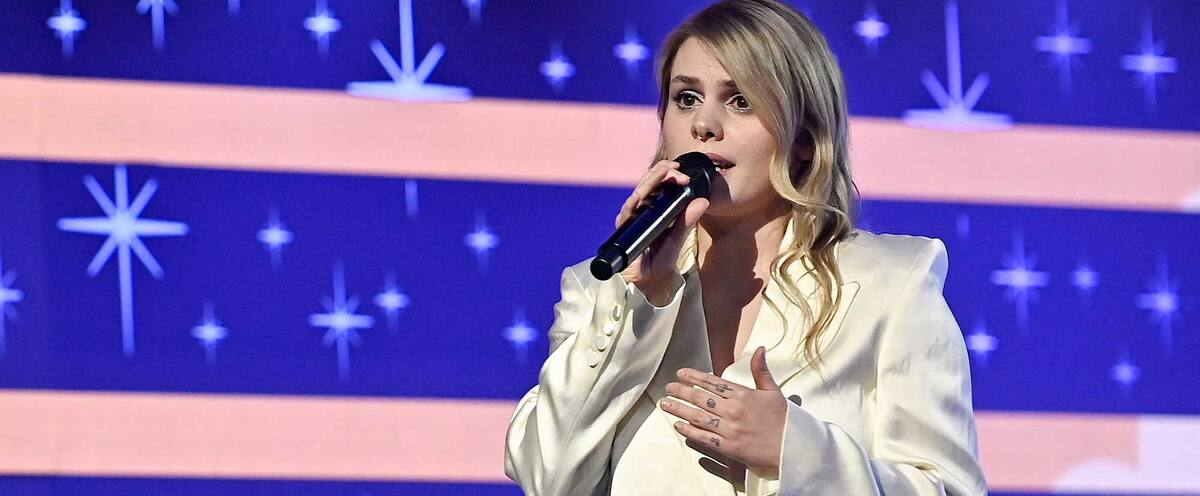 Cœur de pirate chante à l’église